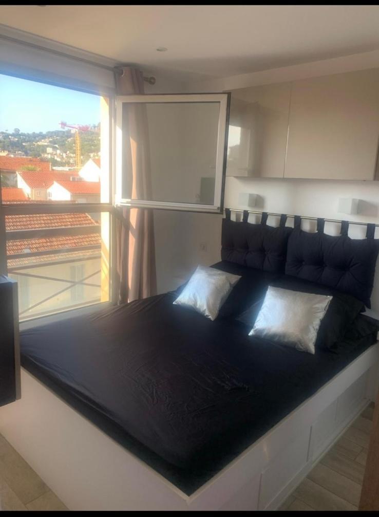 Jolie Studio En Plein Centre De Cannes La Bocca Luaran gambar